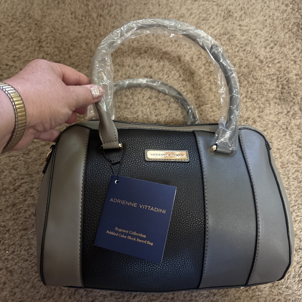 Adrienne Vittadini Regency Collection Pebbled‎ Color Block Barrel Bag Purse Gray